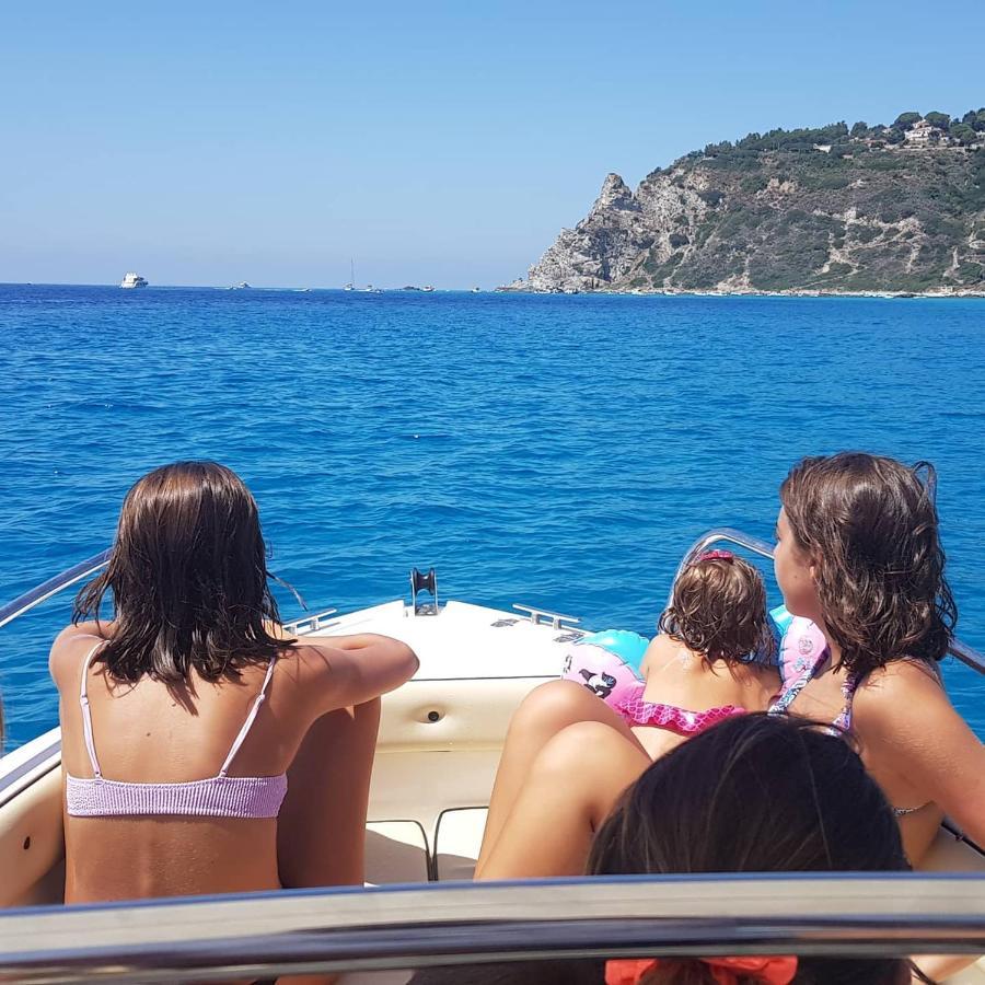 Ninfa Sul Mare Apartments 50 M E T R I Dal Mare Parcheggio Gratuito Custodito Capo Vaticano Zewnętrze zdjęcie